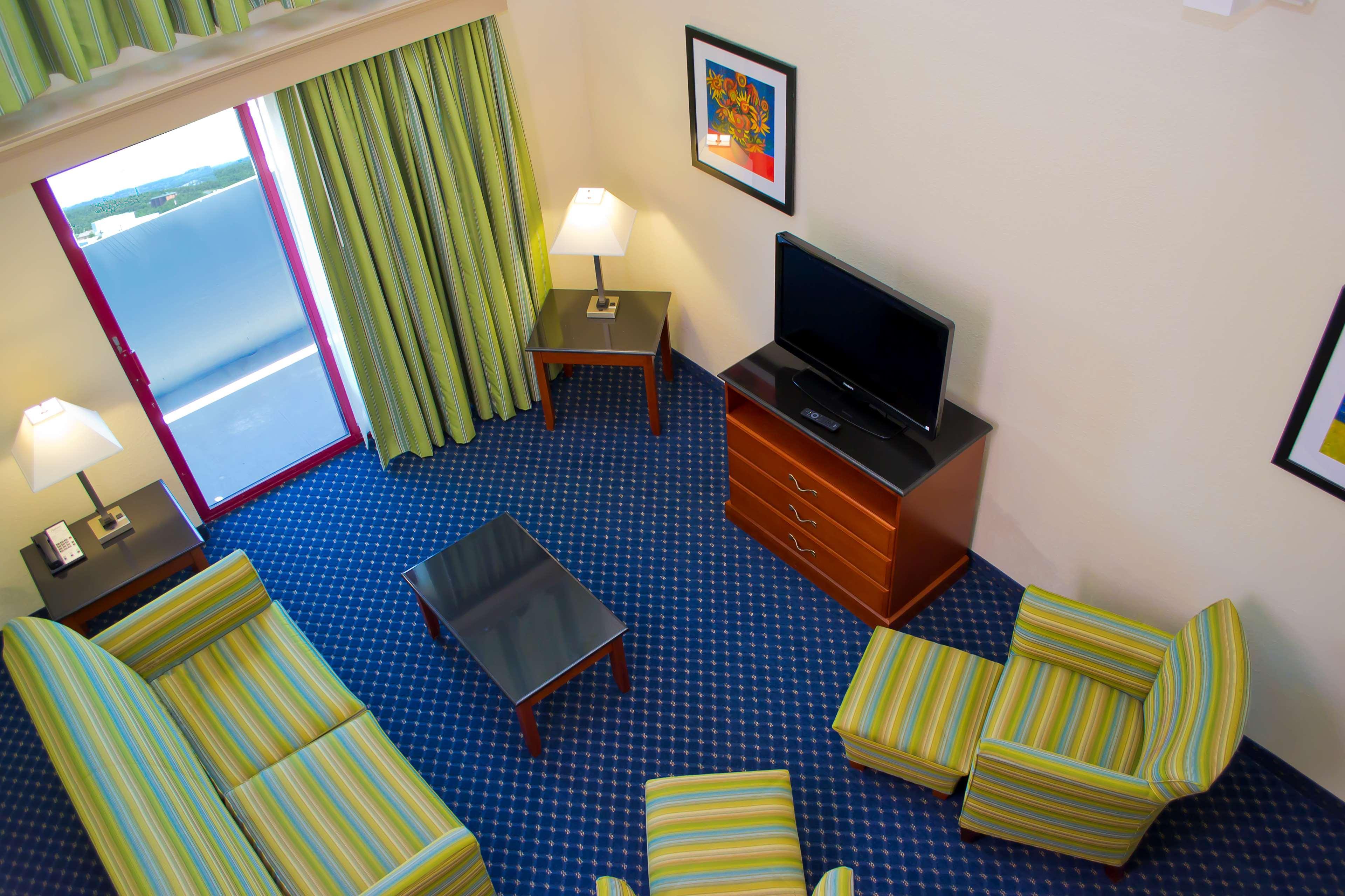 Radisson Hotel Branson Room photo